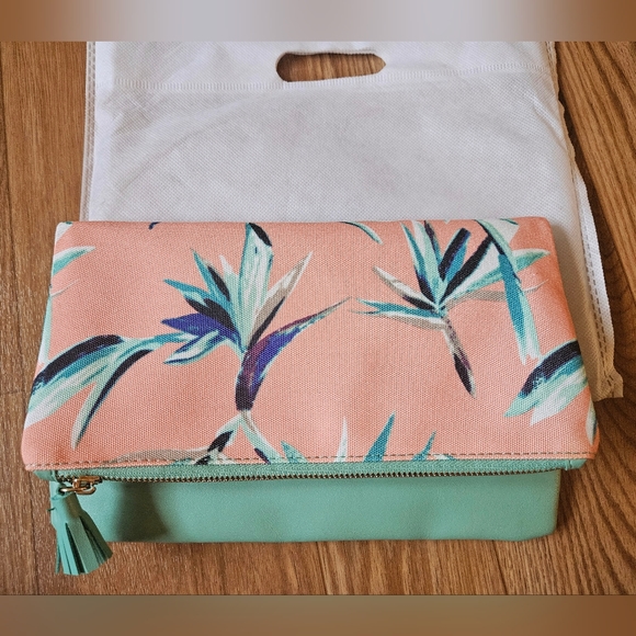 Rachel Pally Reversible Clutch, New ✨️ - Picture 3 of 13